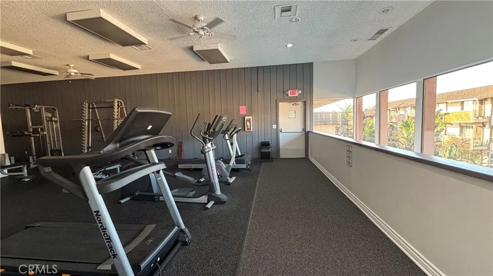 5585 E Pacific Coast Highway Unit 261 Long Beach, CA 90804
