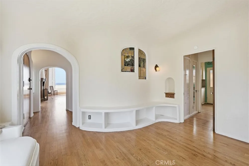 1602 The Strand (Entire Property) Hermosa Beach, CA 90254