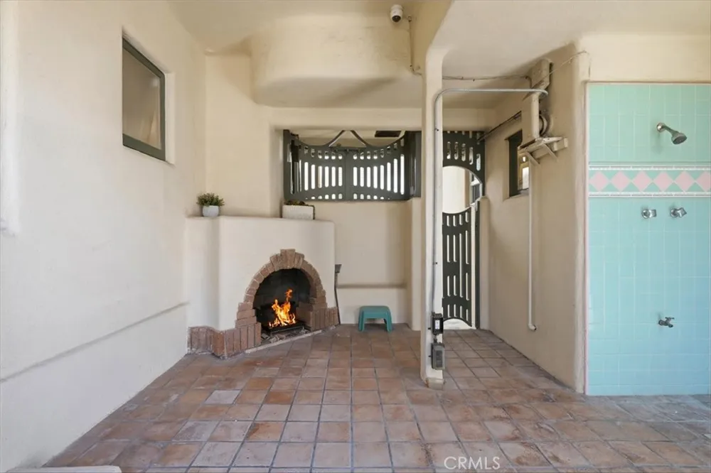 1602 The Strand (Entire Property) Hermosa Beach, CA 90254