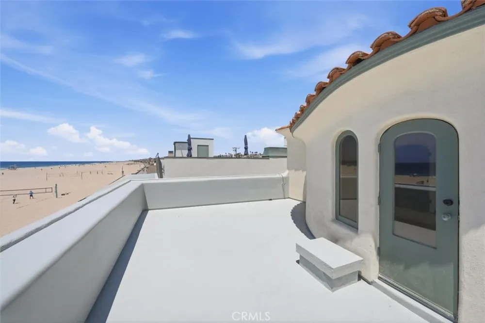1602 The Strand (Entire Property) Hermosa Beach, CA 90254