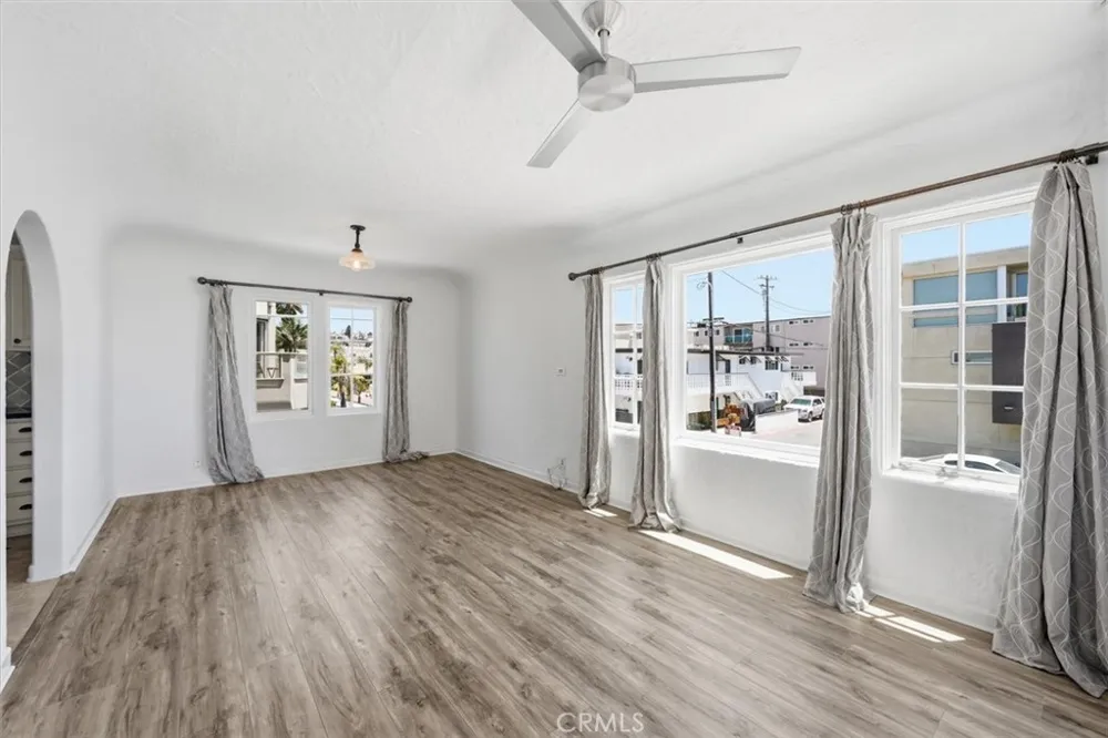 1602 The Strand (Entire Property) Hermosa Beach, CA 90254