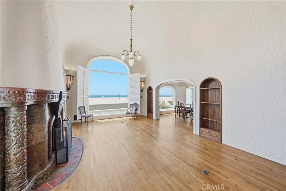 1602 The Strand (Entire Property) Hermosa Beach, CA 90254