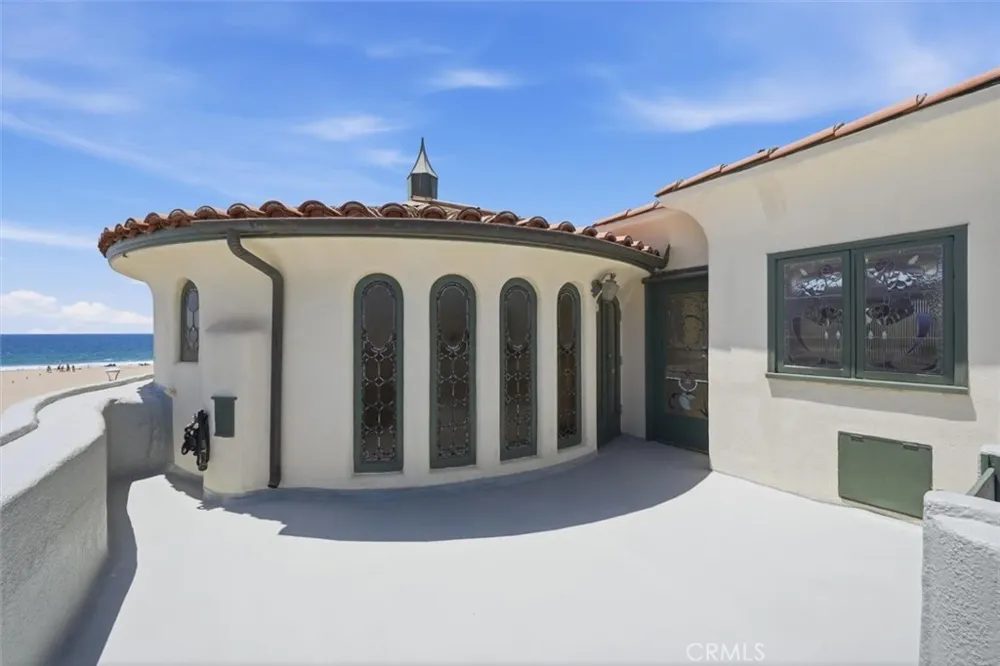1602 The Strand (Entire Property) Hermosa Beach, CA 90254