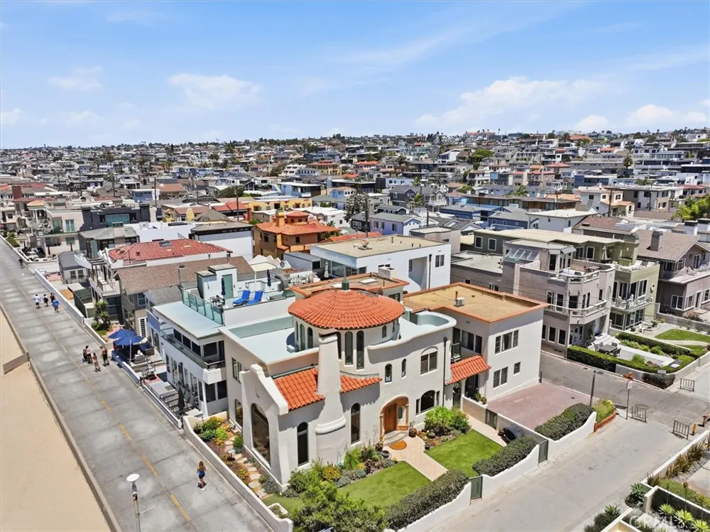 1602 The Strand (Entire Property) Hermosa Beach, CA 90254