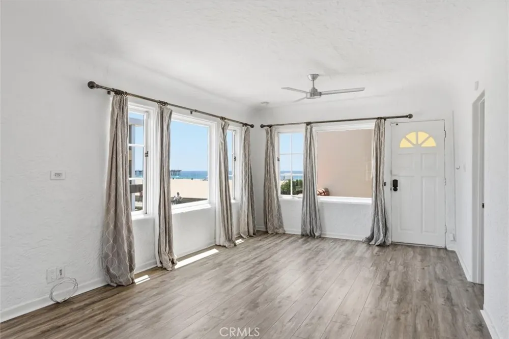 1602 The Strand (Entire Property) Hermosa Beach, CA 90254