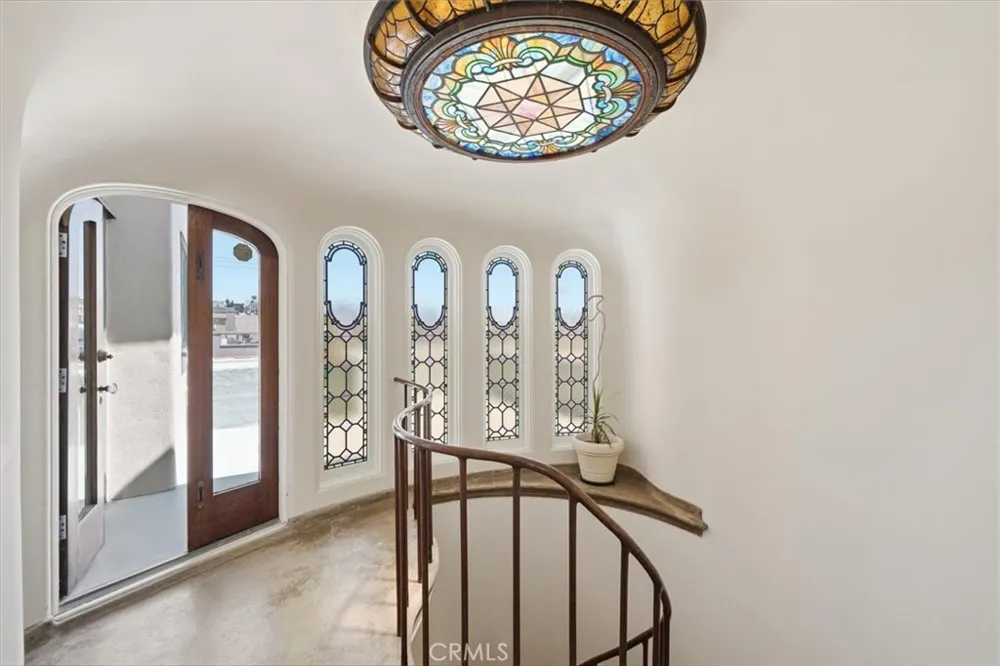 1602 The Strand (Entire Property) Hermosa Beach, CA 90254