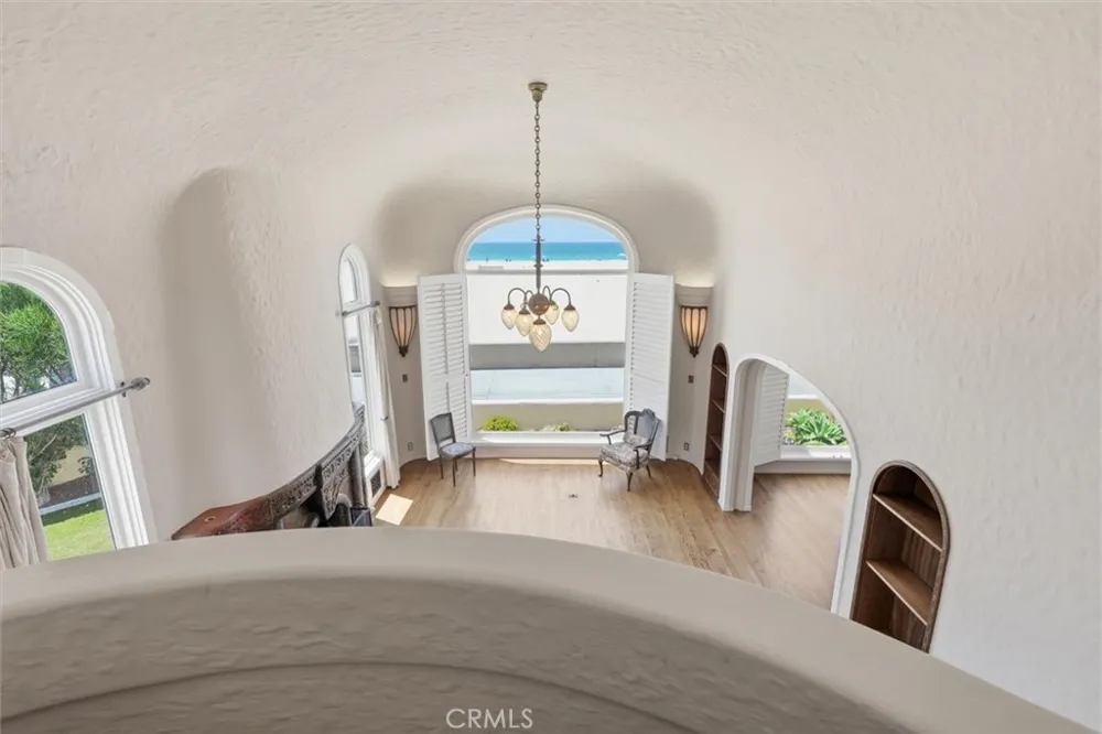 1602 The Strand (Entire Property) Hermosa Beach, CA 90254