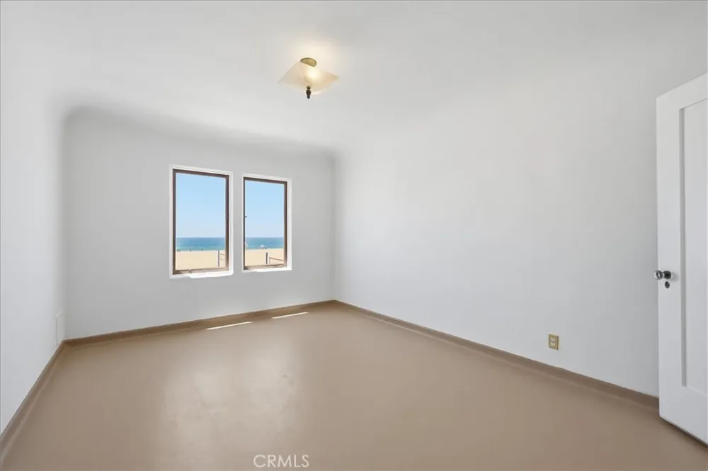 1602 The Strand (Entire Property) Hermosa Beach, CA 90254