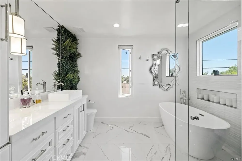 23404 Walnut Torrance, CA 90501