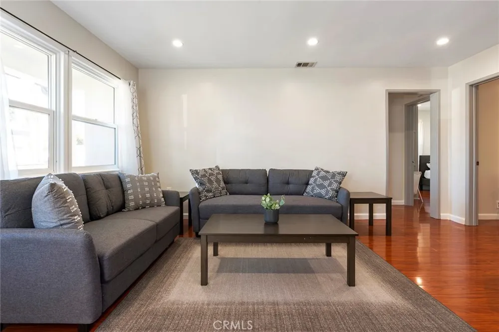 18228 Regina Avenue Torrance, CA 90504