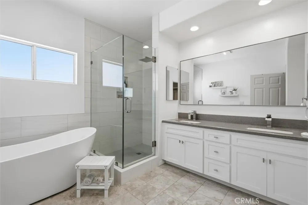 10790 Rose Avenue #304 Los Angeles, CA 90034