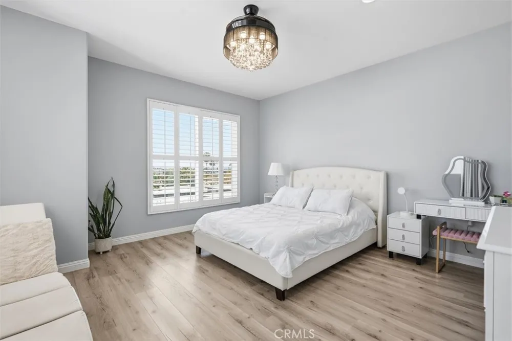 10790 Rose Avenue #304 Los Angeles, CA 90034