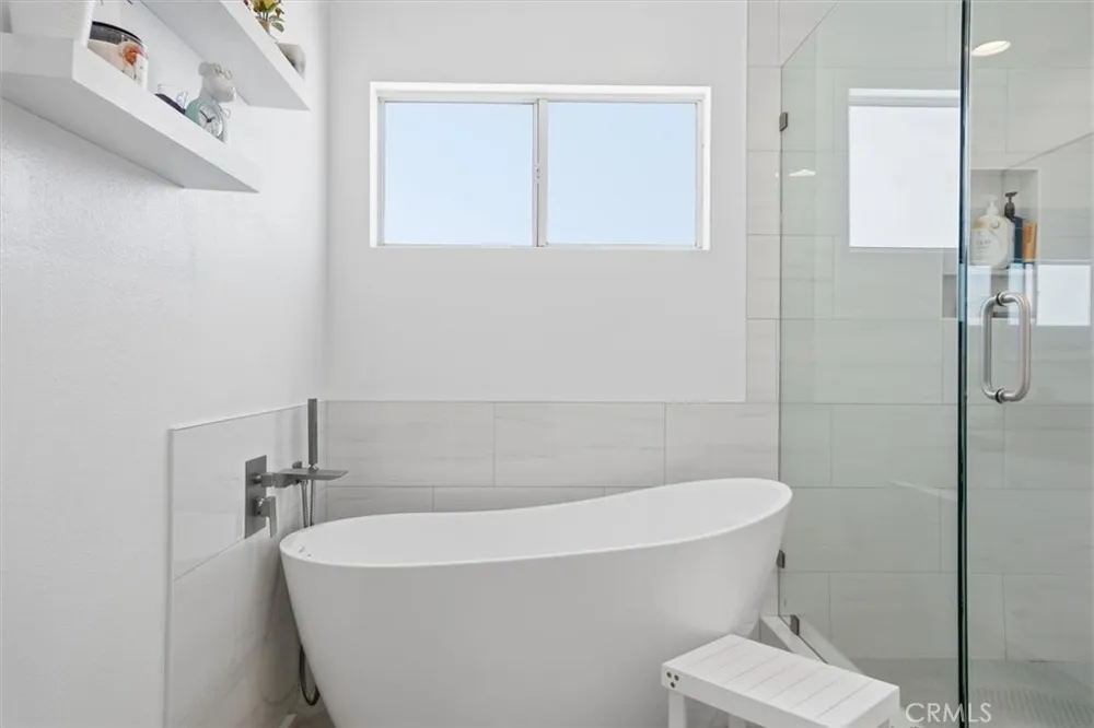 10790 Rose Avenue #304 Los Angeles, CA 90034