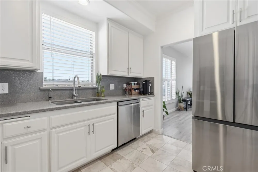 10790 Rose Avenue #304 Los Angeles, CA 90034