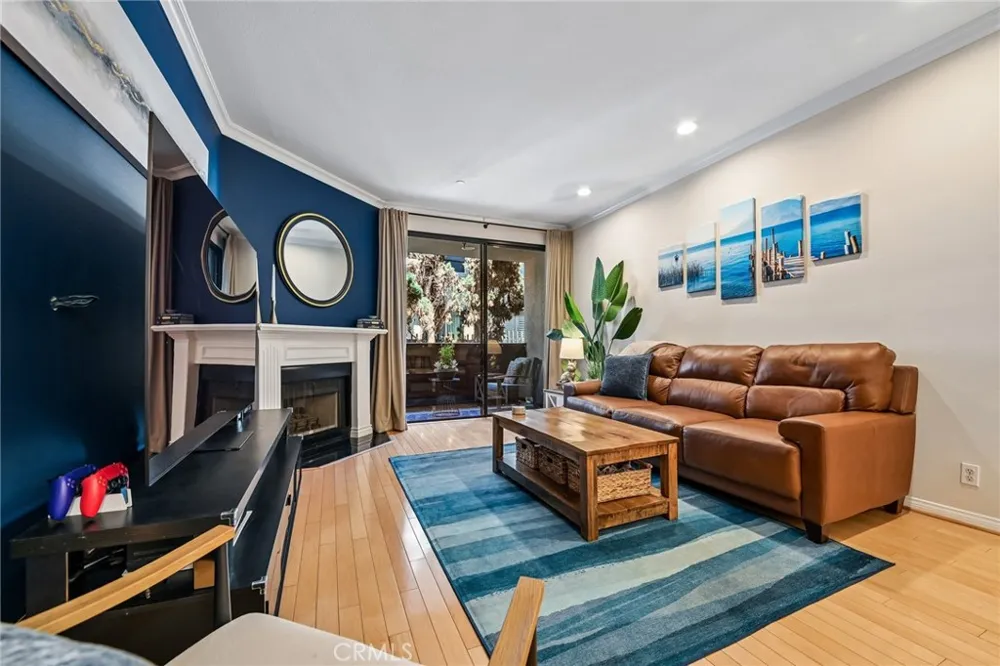 12000 Goshen Avenue #203 Los Angeles, CA 90049