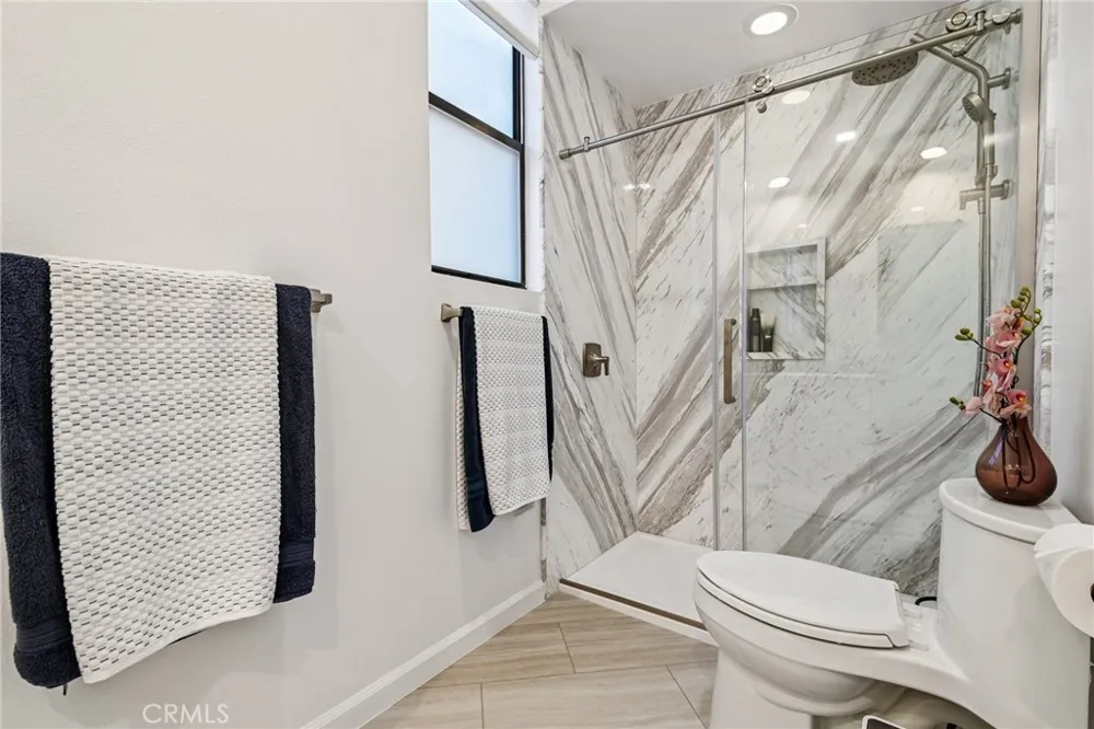 12000 Goshen Avenue #203 Los Angeles, CA 90049