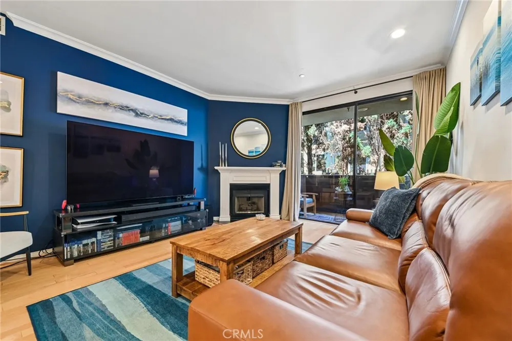 12000 Goshen Avenue #203 Los Angeles, CA 90049
