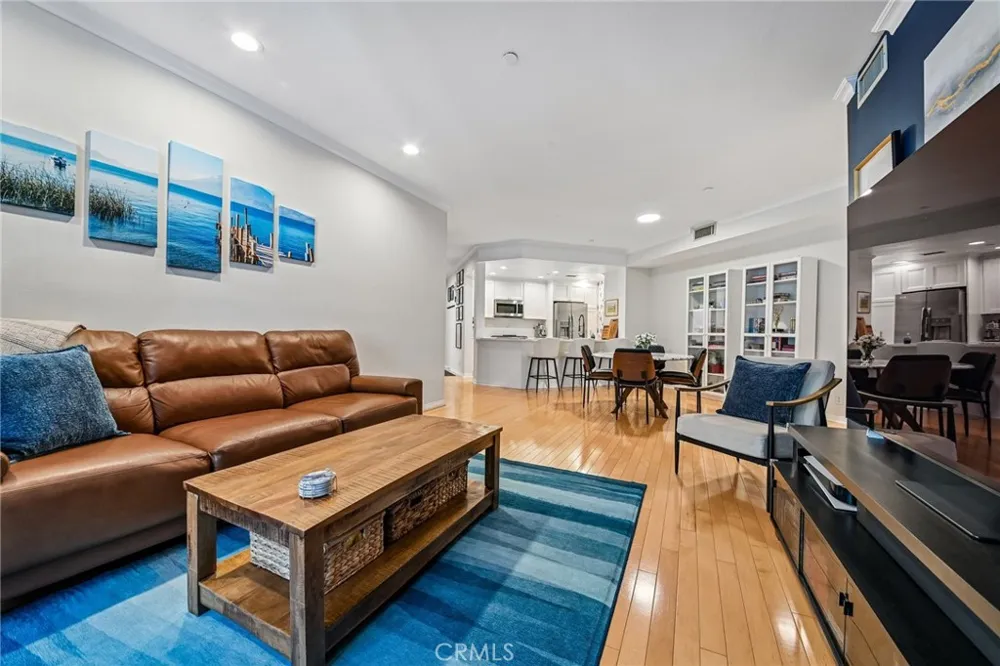 12000 Goshen Avenue #203 Los Angeles, CA 90049