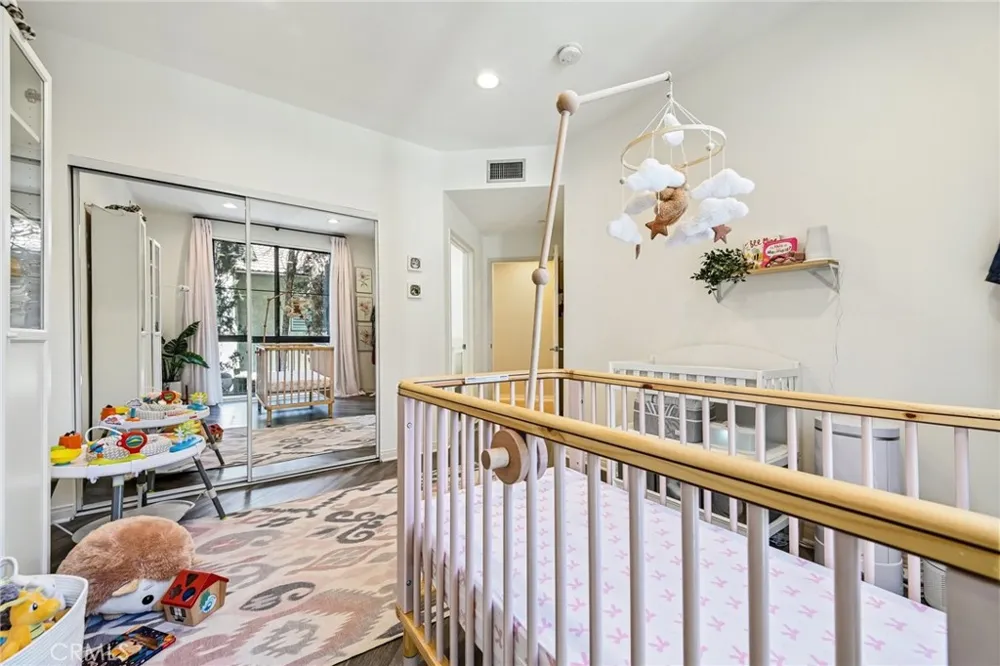 12000 Goshen Avenue #203 Los Angeles, CA 90049