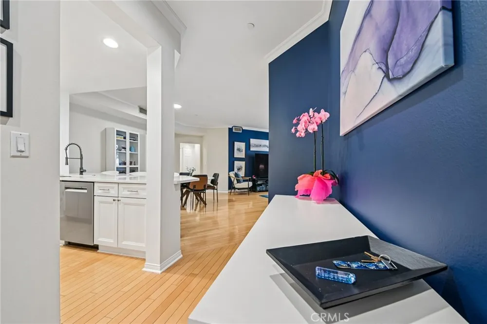 12000 Goshen Avenue #203 Los Angeles, CA 90049