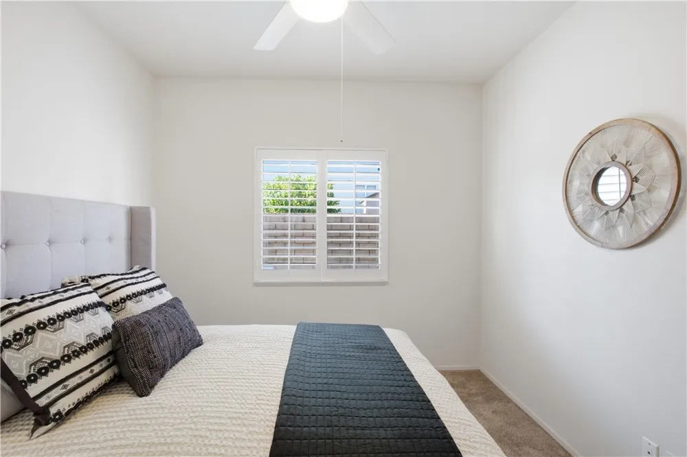 7676 Vista Alegre Highland, CA 92346