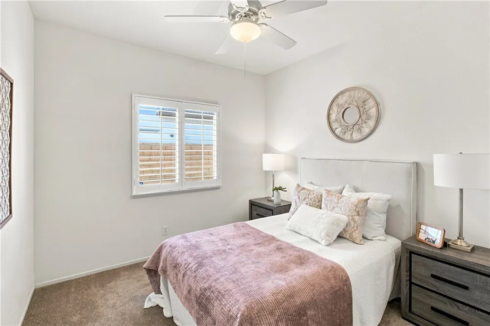 7676 Vista Alegre Highland, CA 92346