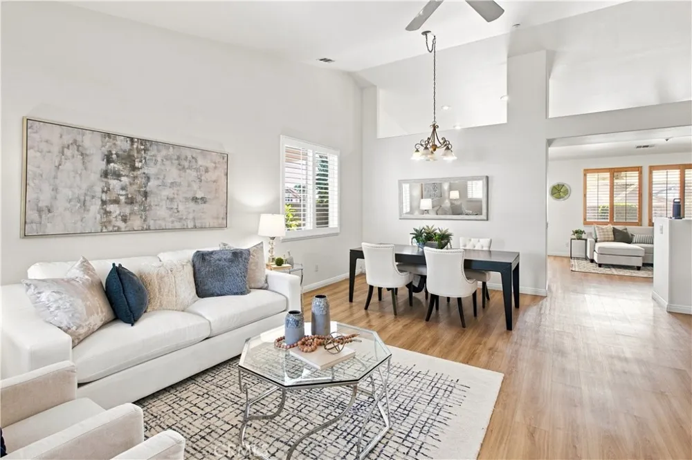 7676 Vista Alegre Highland, CA 92346