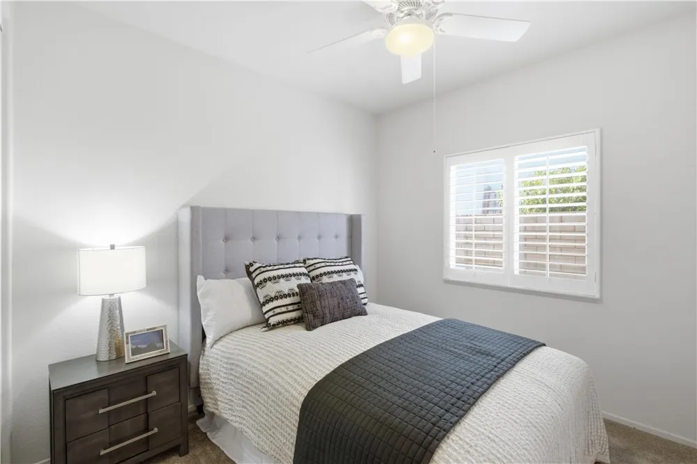 7676 Vista Alegre Highland, CA 92346