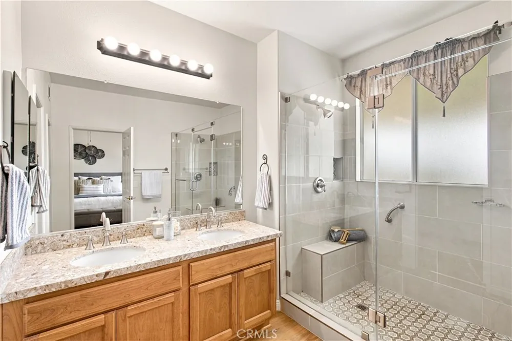 7676 Vista Alegre Highland, CA 92346