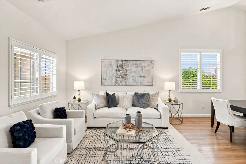 7676 Vista Alegre Highland, CA 92346