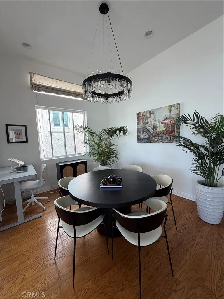 703 11th Street Hermosa Beach, CA 90254