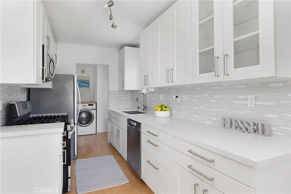 1415 Corona Street Hermosa Beach, CA 90254