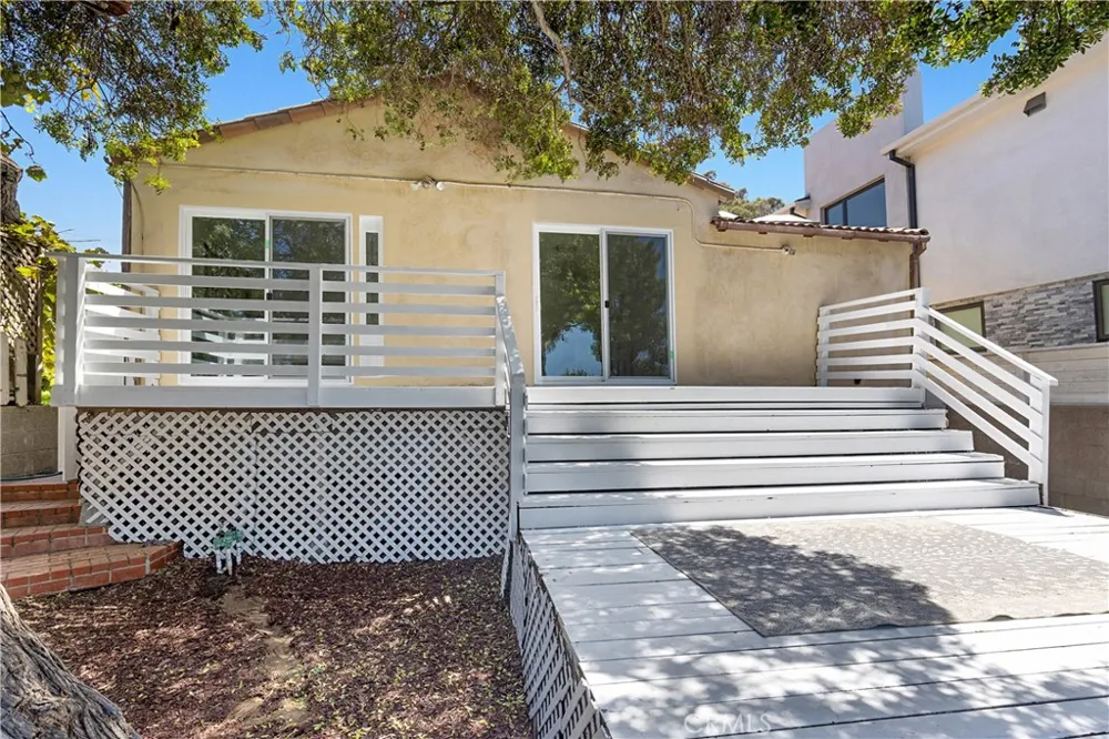 1415 Corona Street Hermosa Beach, CA 90254