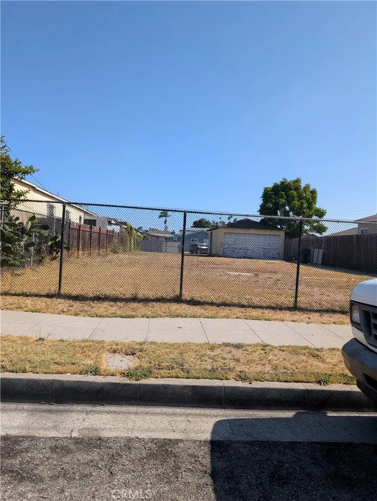 4212 W 118th Hawthorne, CA 90250