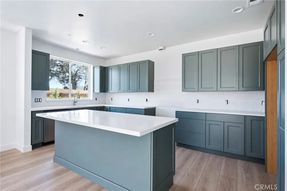 902 The Pike Arroyo Grande, CA 93420