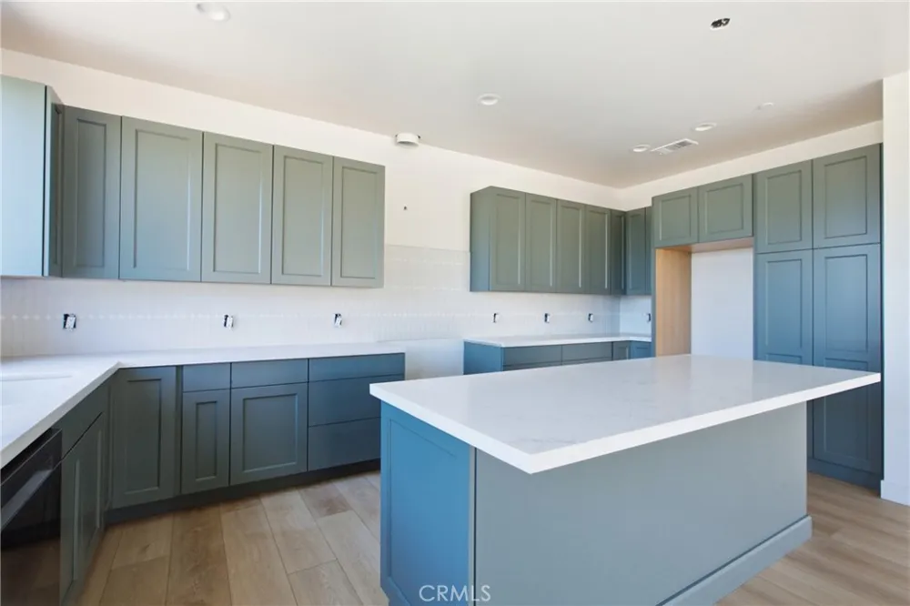 902 The Pike Arroyo Grande, CA 93420