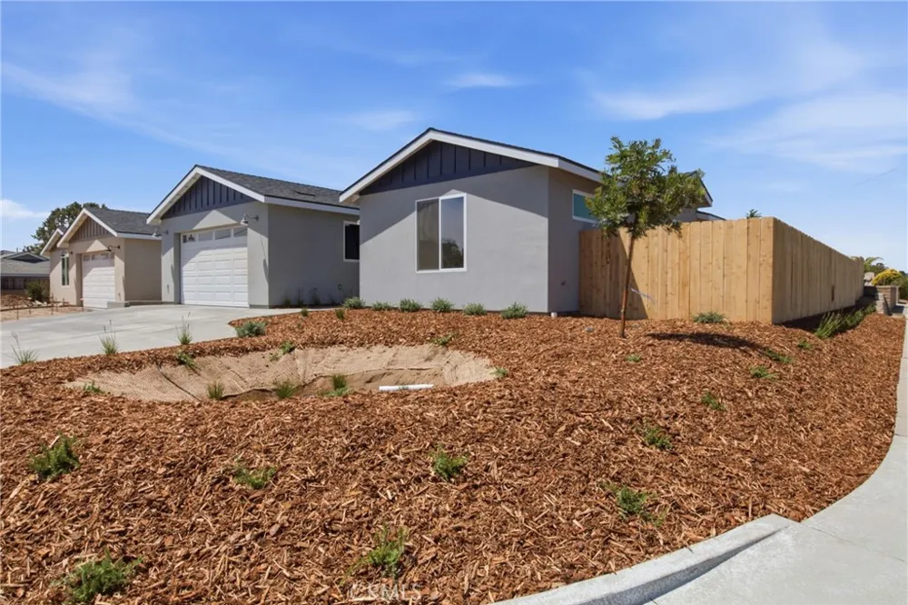902 The Pike Arroyo Grande, CA 93420