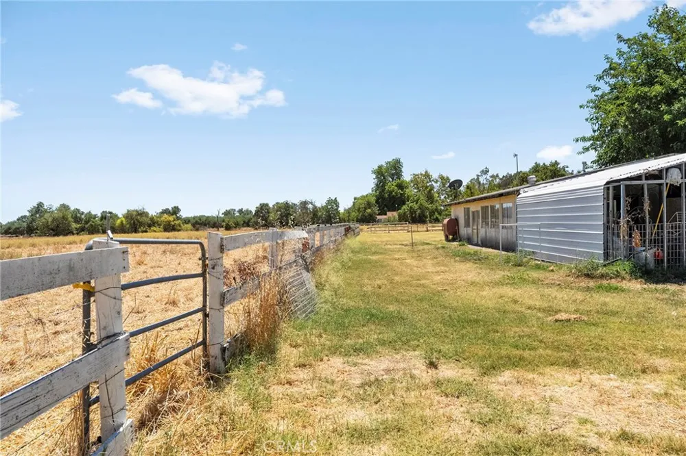 22669 Hermosa Avenue Gerber, CA 96035
