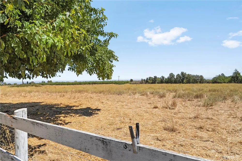 22669 Hermosa Avenue Gerber, CA 96035