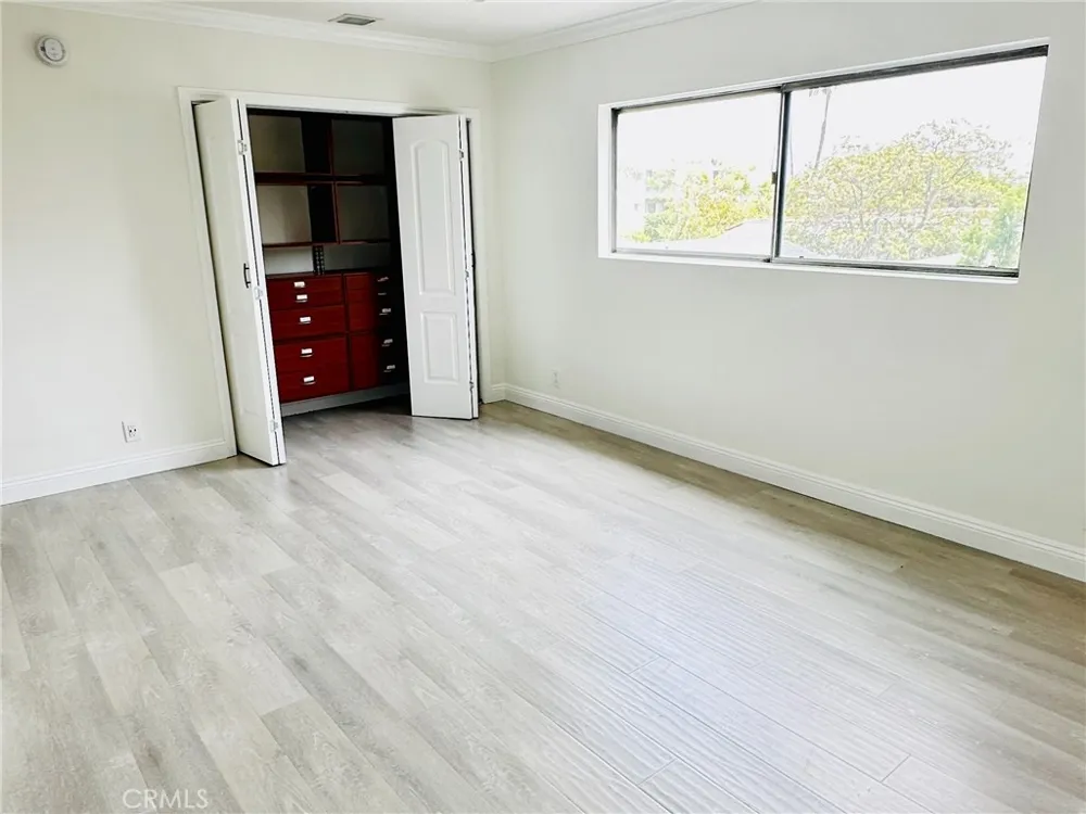 423 S Rexford Beverly Hills, CA 90212