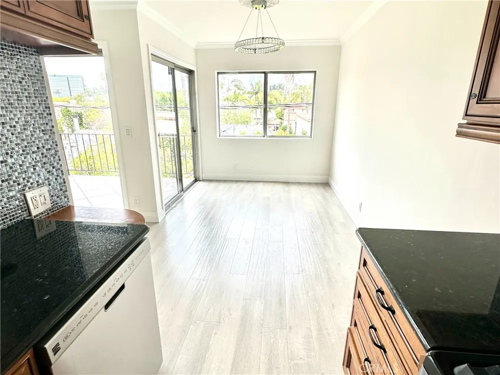 423 S Rexford Beverly Hills, CA 90212
