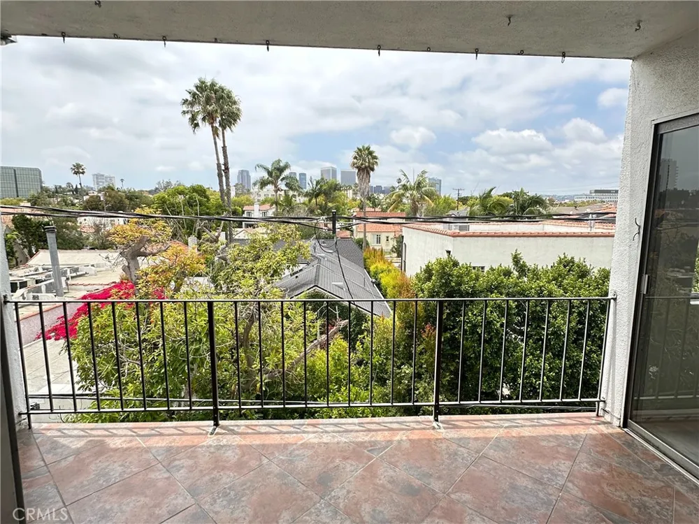 423 S Rexford Beverly Hills, CA 90212