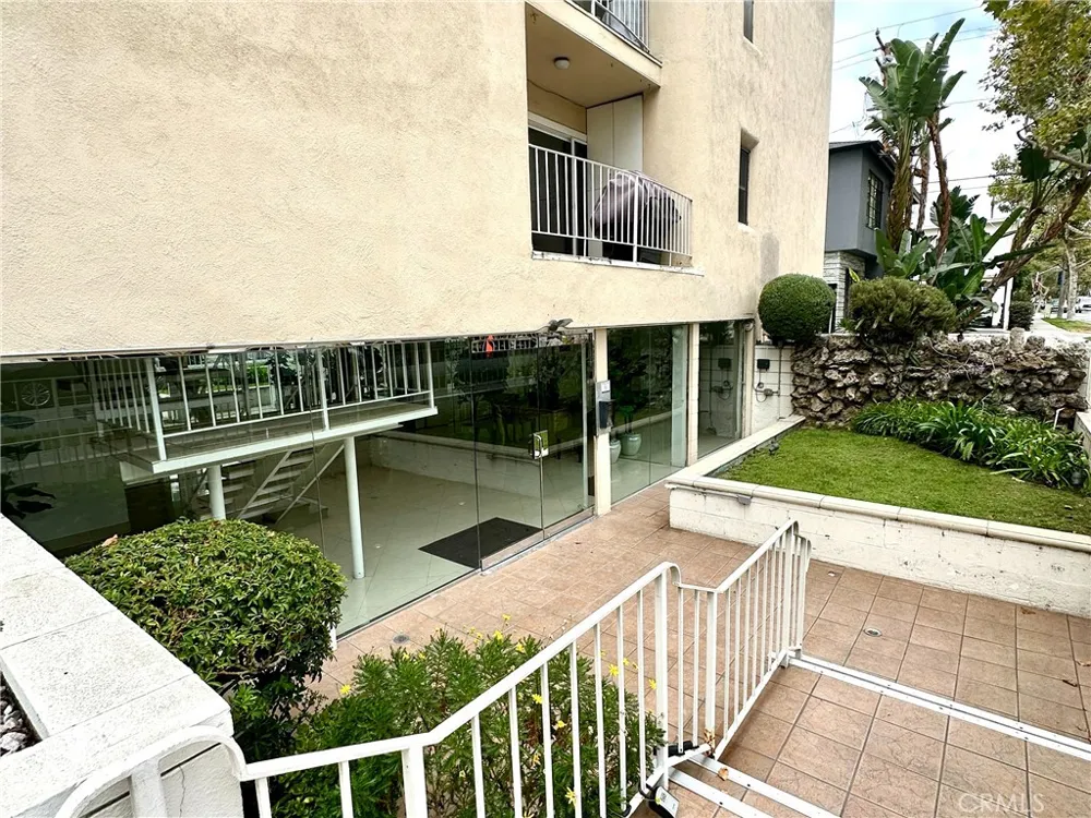 423 S Rexford Beverly Hills, CA 90212