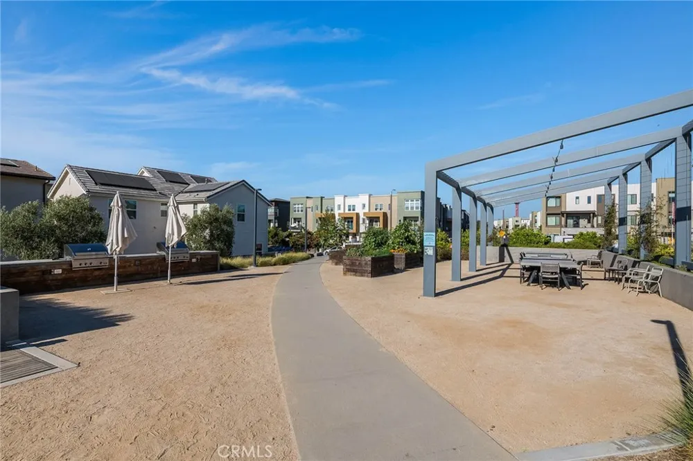 27036 Painted Sky Valencia, CA 91381