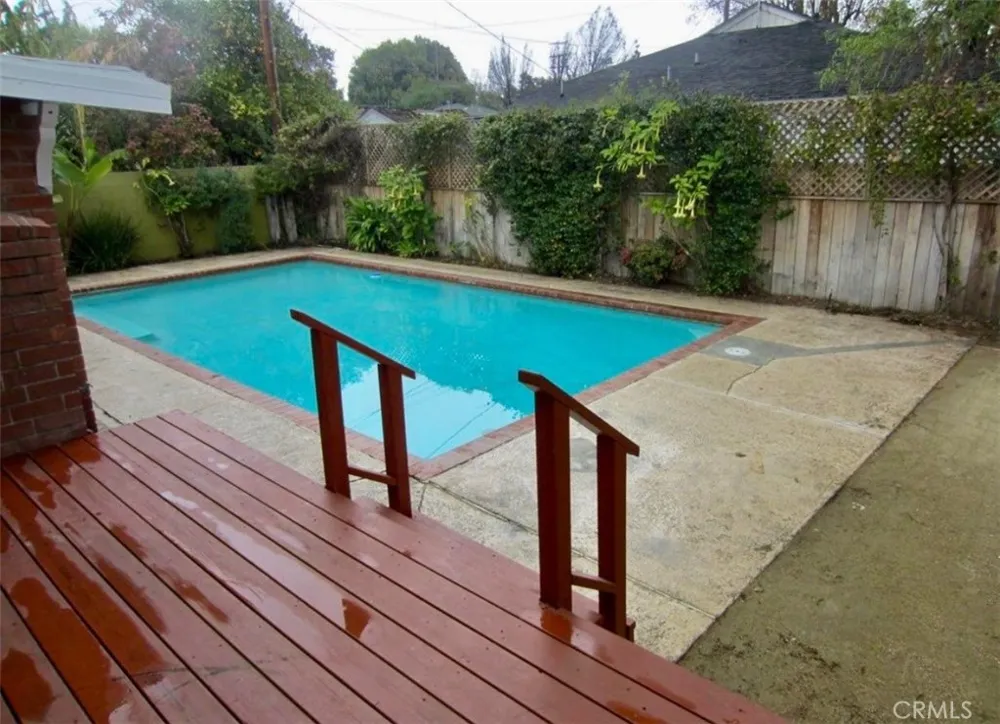 6372 Zelzah Encino, CA 91316