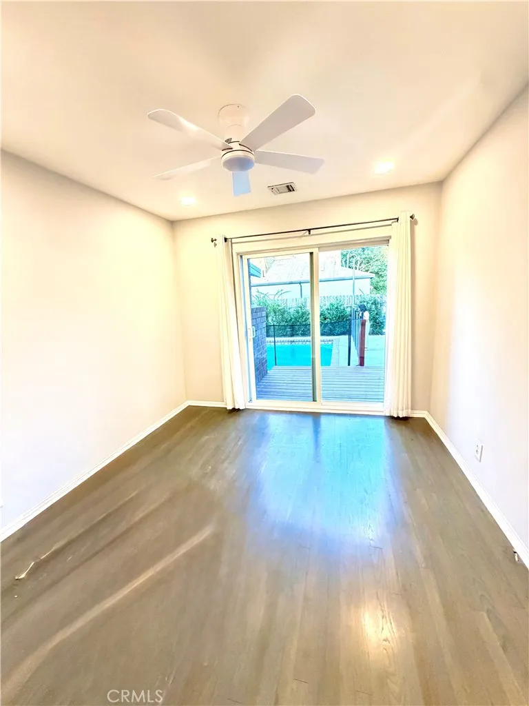 6372 Zelzah Encino, CA 91316