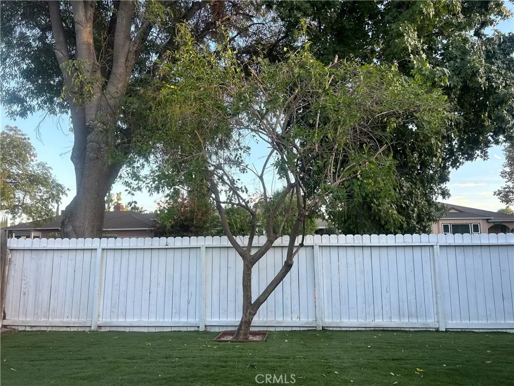 6372 Zelzah Encino, CA 91316