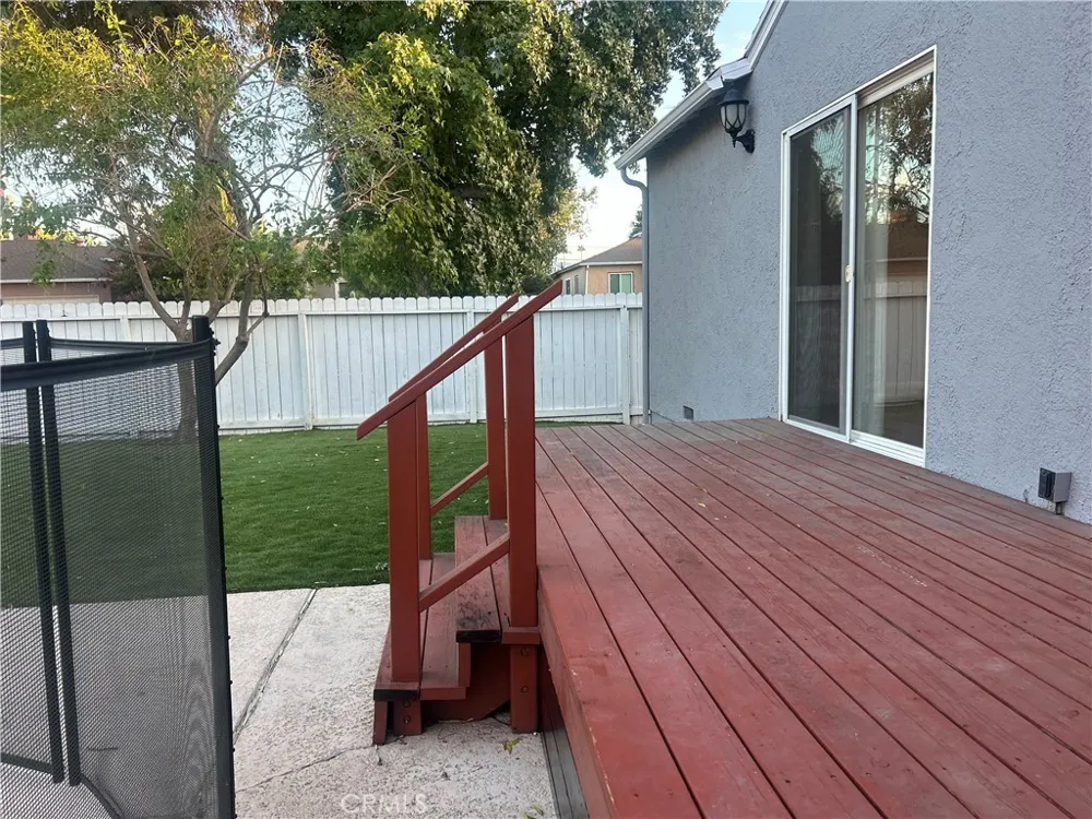 6372 Zelzah Encino, CA 91316