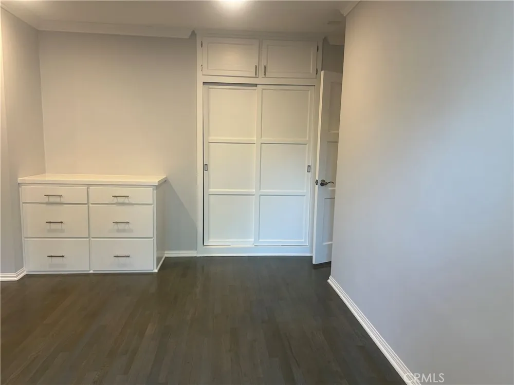6372 Zelzah Encino, CA 91316