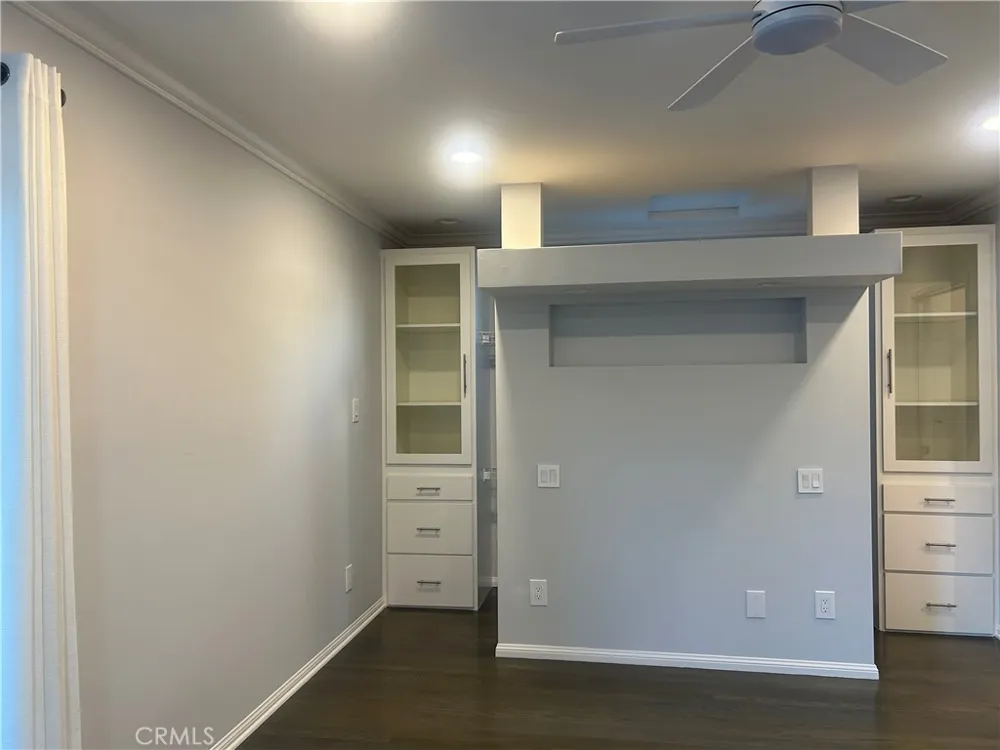 6372 Zelzah Encino, CA 91316